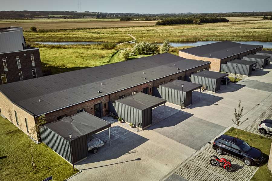 Steel profiles on terraced houses, Sofiendal Enge, Poul Anker Bechs Vej 232, 9200 Aalborg SV, Denmark